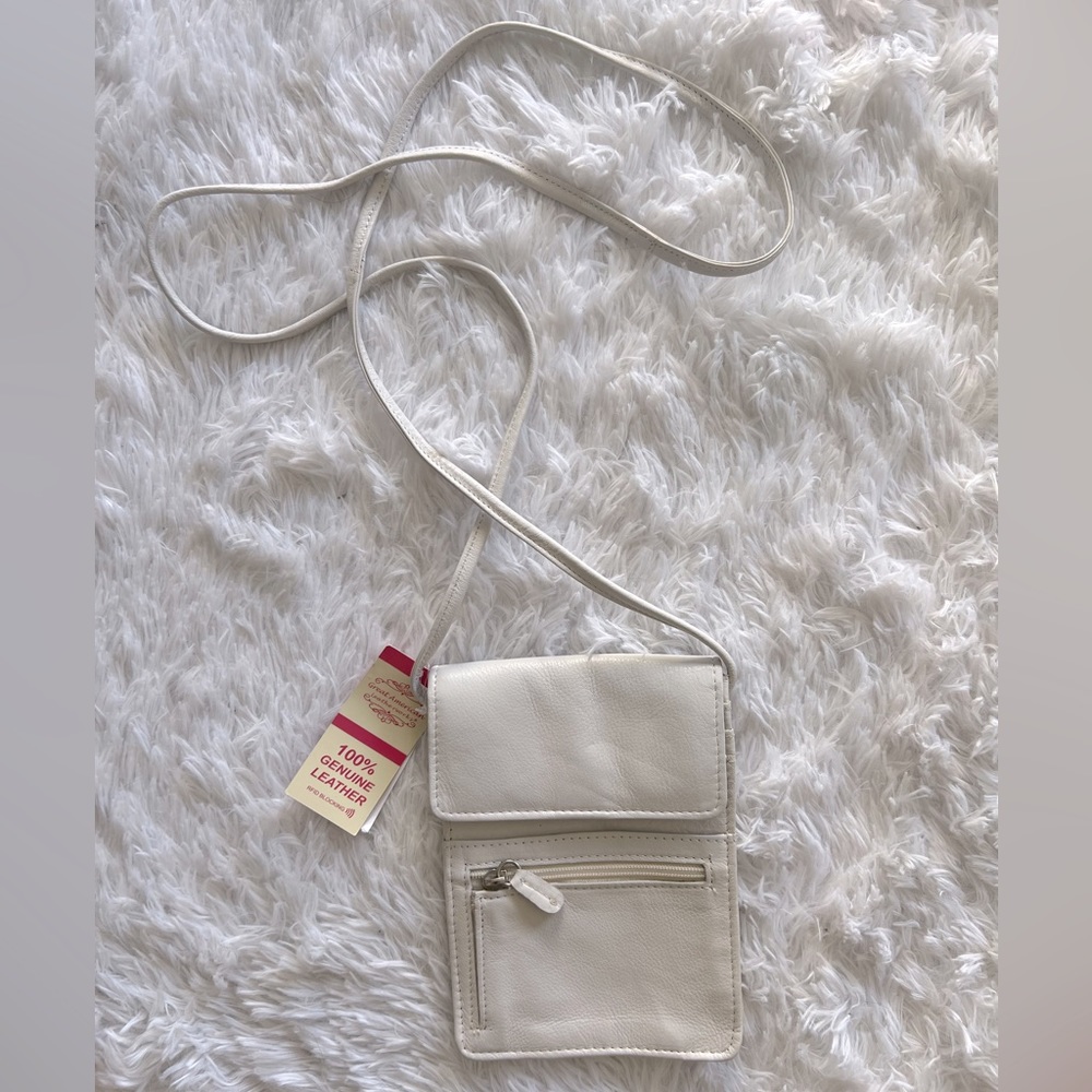 Great American leather works shoulder wallet